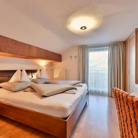 Regina Guest house 3*