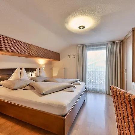 Regina Guest house 3*